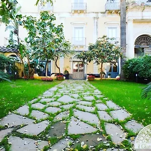 https://il-giardino-di-piazza-falcone.catania-hotels.net